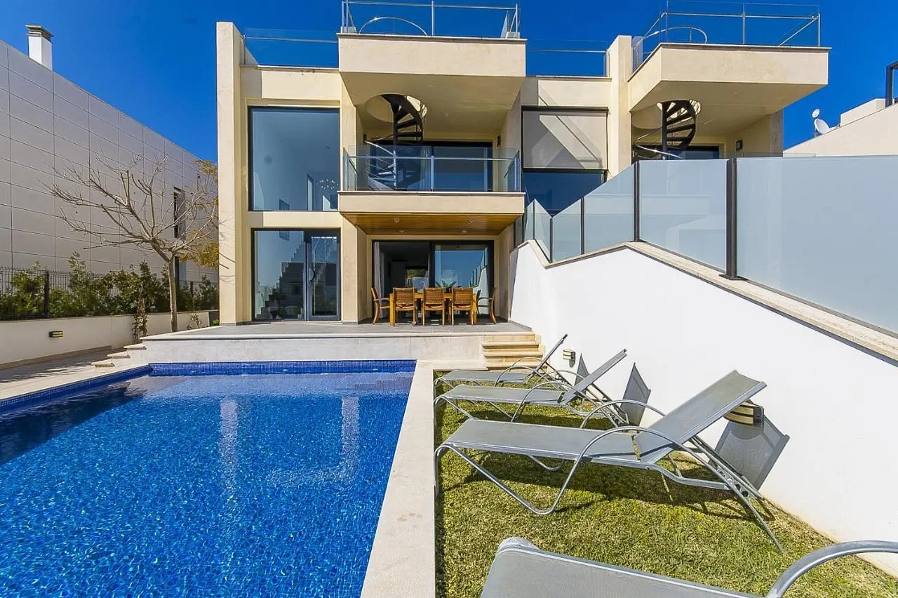 Villa Aqua location